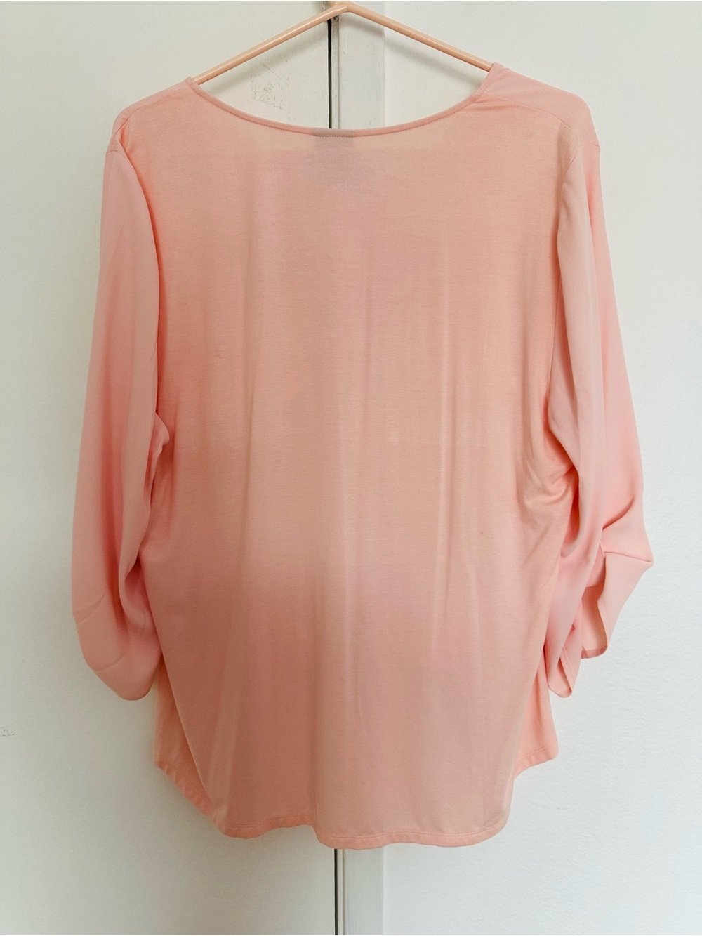 NWOT Chico’s Peach Pink Button Front Tie Hem 3/4 Sleeve Blouse Size 2 US Size L - Picture 2 of 7